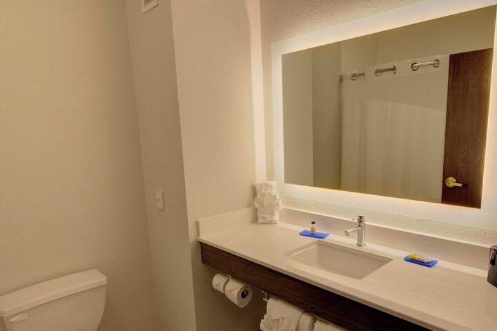 Room 22 of 45