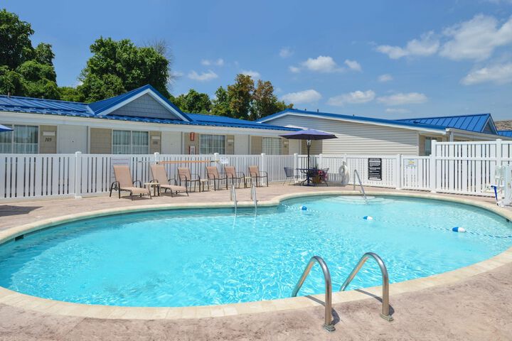 Pool 7 of 30