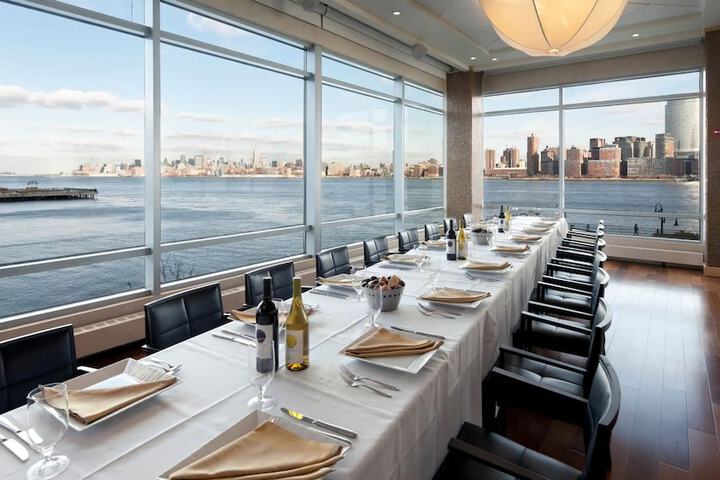 Hyatt Regency Jersey City on the Hudson