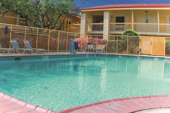 Pool 4 of 41