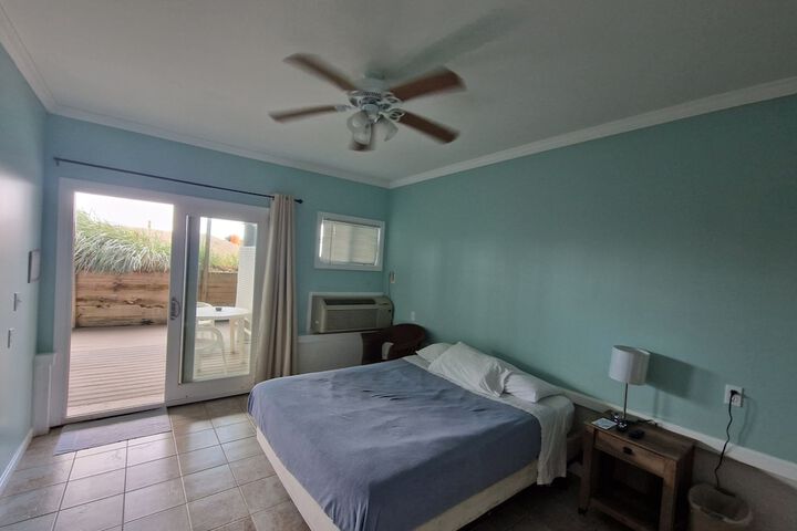 Room 21 of 40
