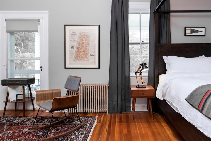 Room 20 of 39