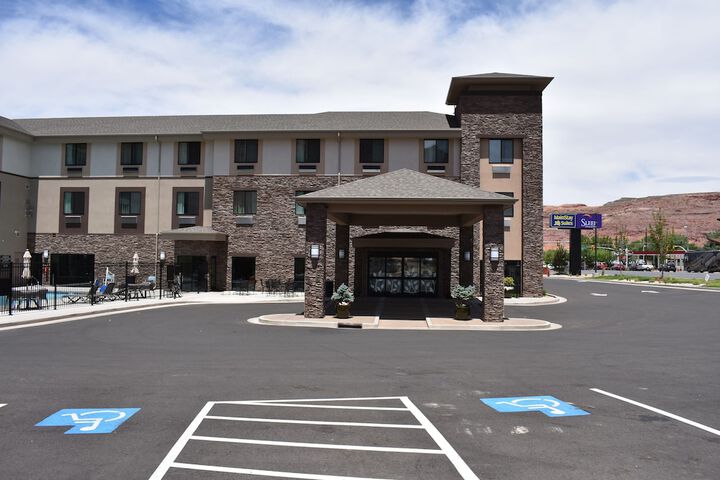 Hotel 4 of 46