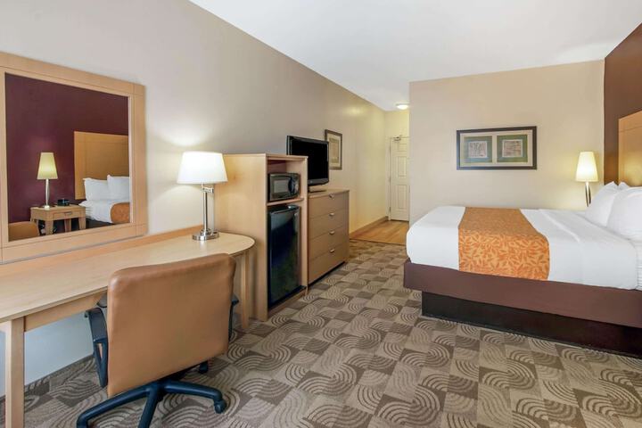 Room 34 of 42