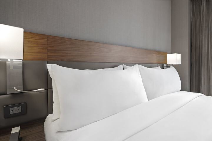 AC Hotel by Marriott Miami Dadeland