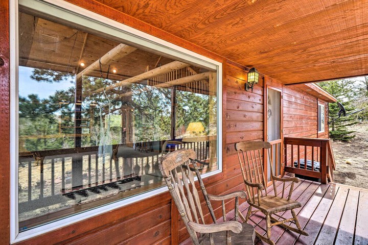 Grand Jefferson Home w / Stunning Mtn Views!