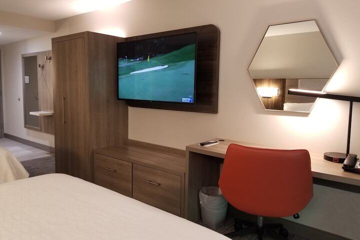 Room 19 of 46