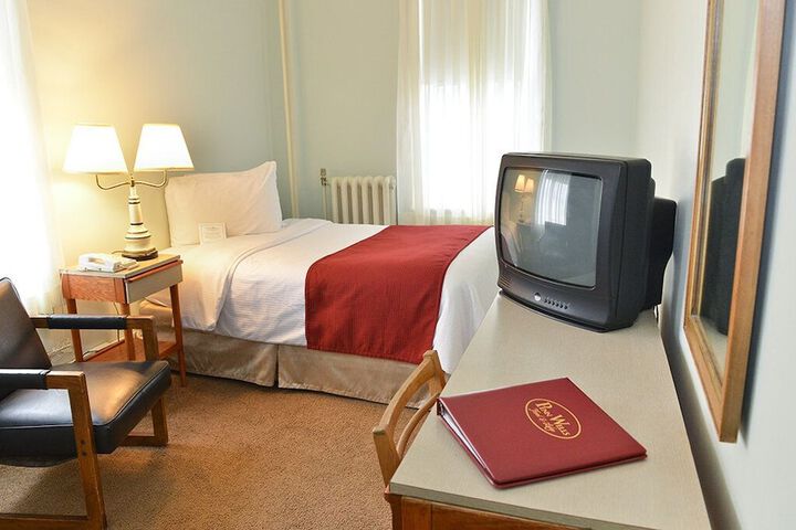 Room 19 of 43