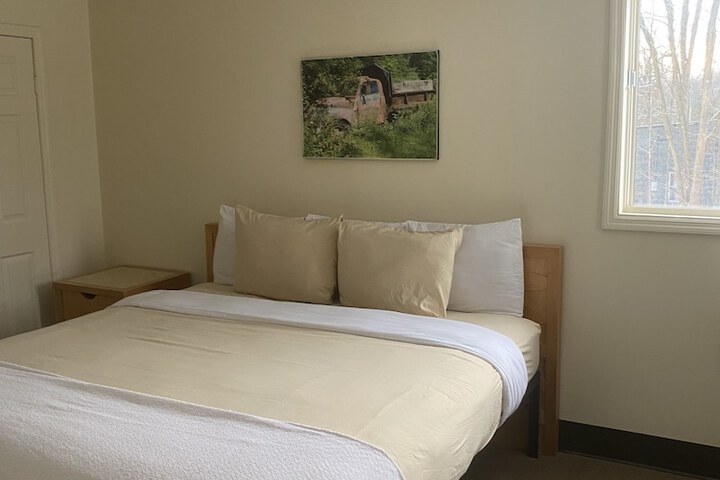 Room 10 of 20