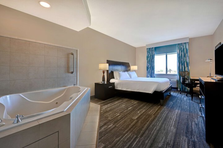 Room 25 of 70