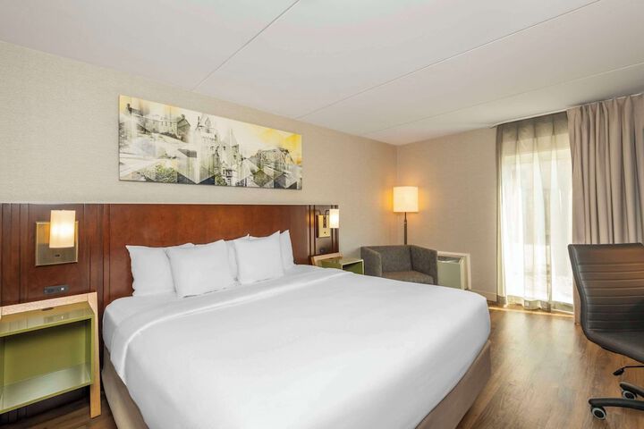 Room 18 of 34