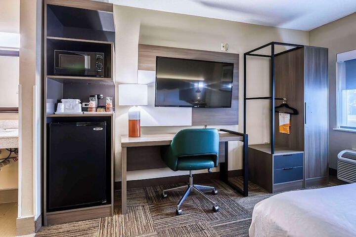 Room 45 of 68