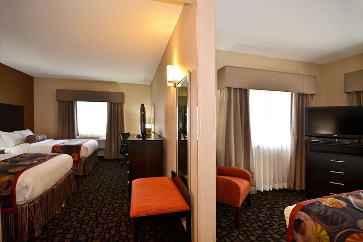 Room 14 of 27