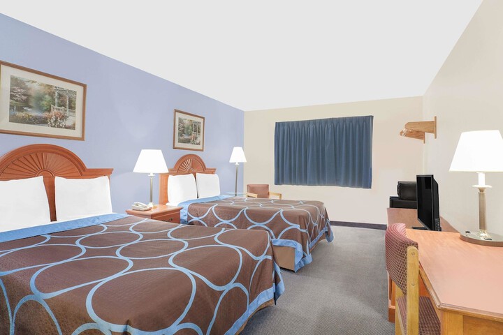 Room 15 of 26