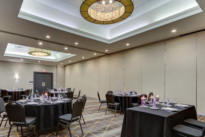 Holiday Inn Staunton Conference Center by IHG