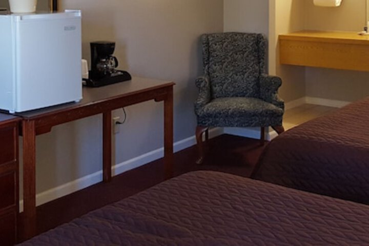 Captains Quarters Motel