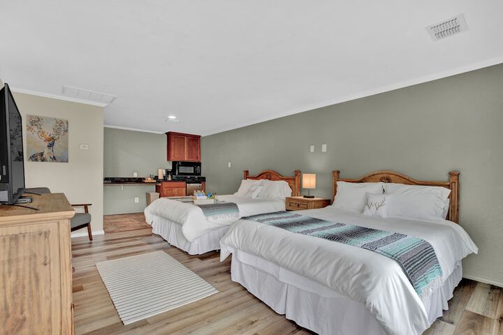 Room 8 of 13