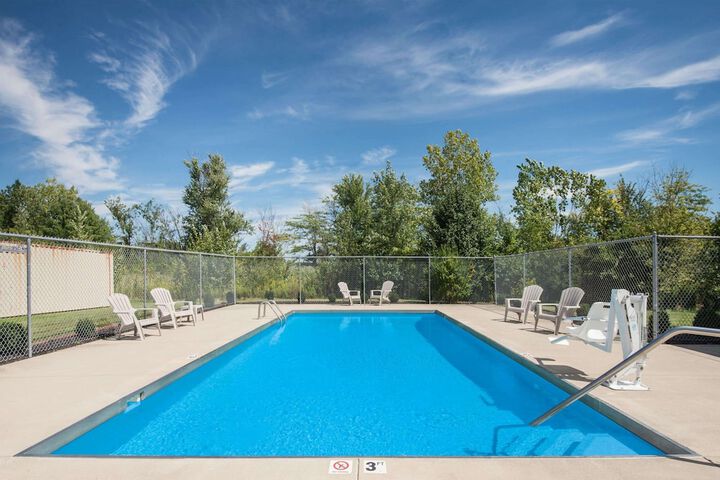 Pool 3 of 21