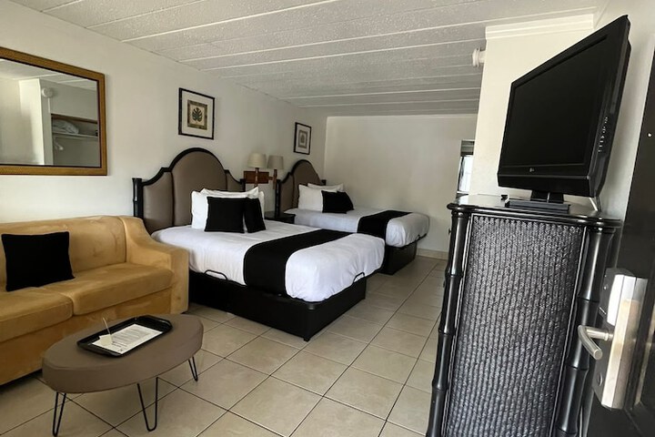Room 80 of 170