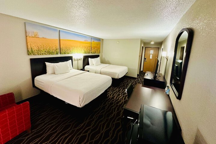 Room 5 of 13