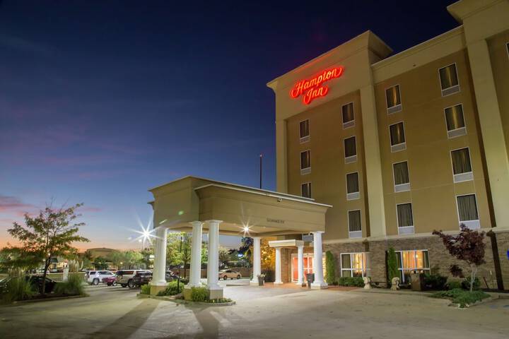 Hotel 4 of 93