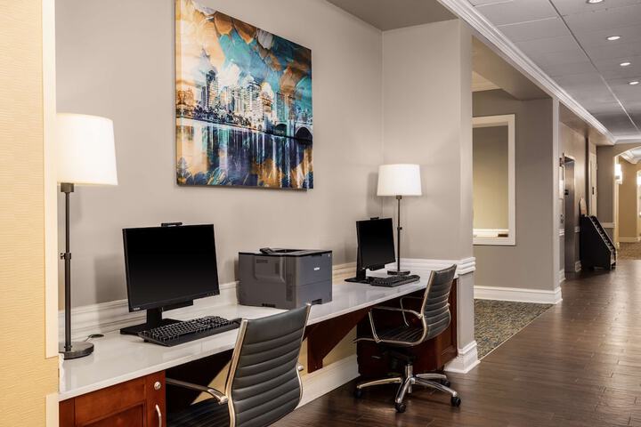 Business Center 48 of 50