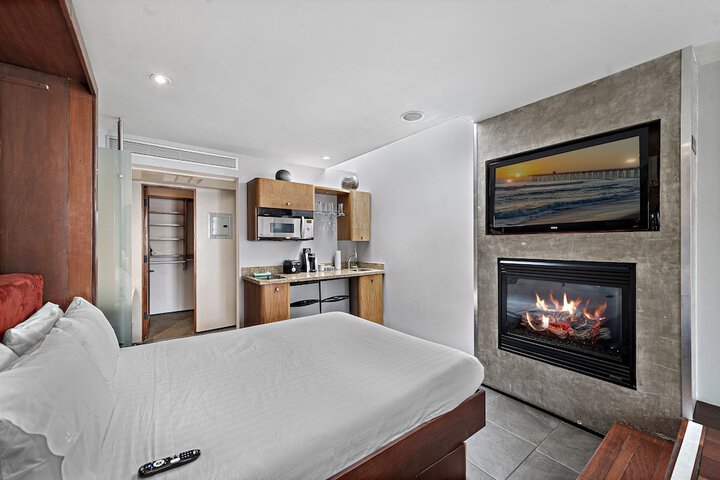 14 West Hotel