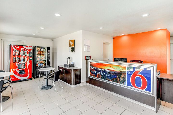 Motel 6 Waco TX - Lacy Lakeview