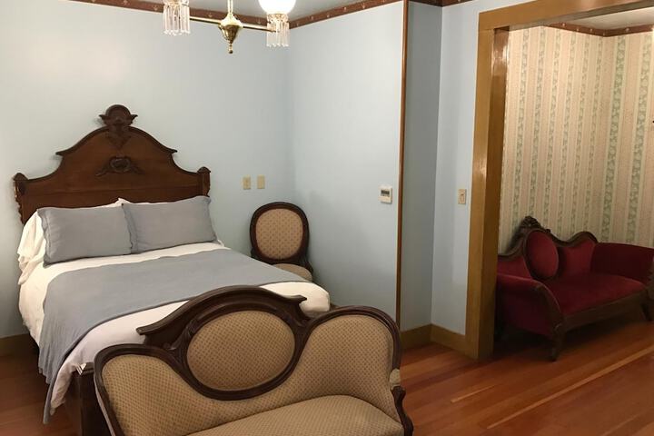 Room 16 of 72