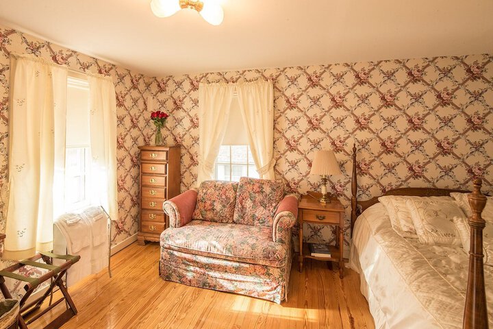 Room 60 of 142