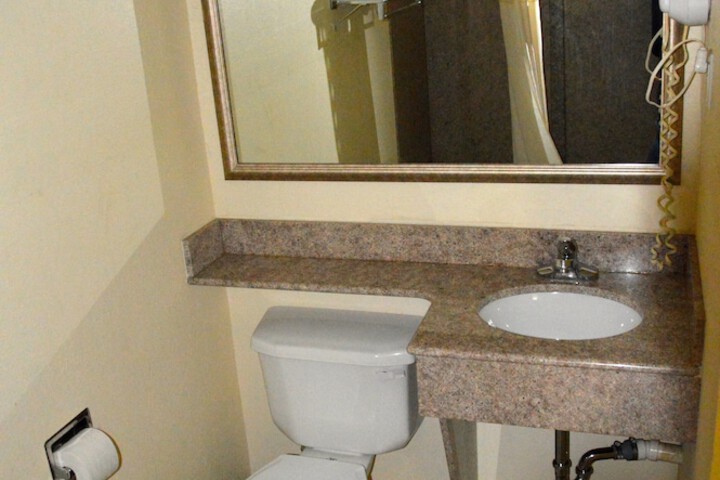 Room 25 of 25