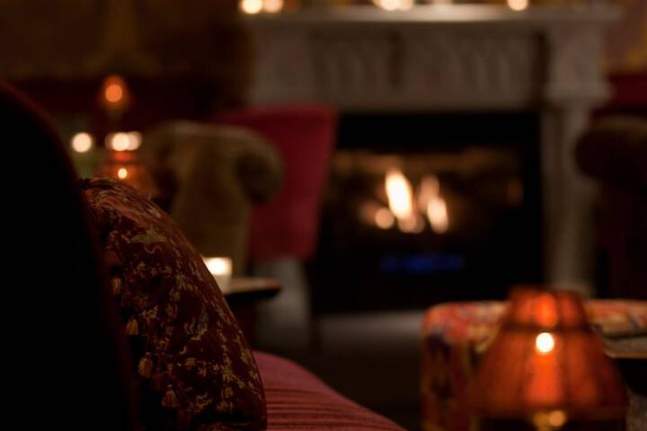 Lounge 68 of 72