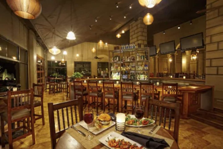 Dining 92 of 129