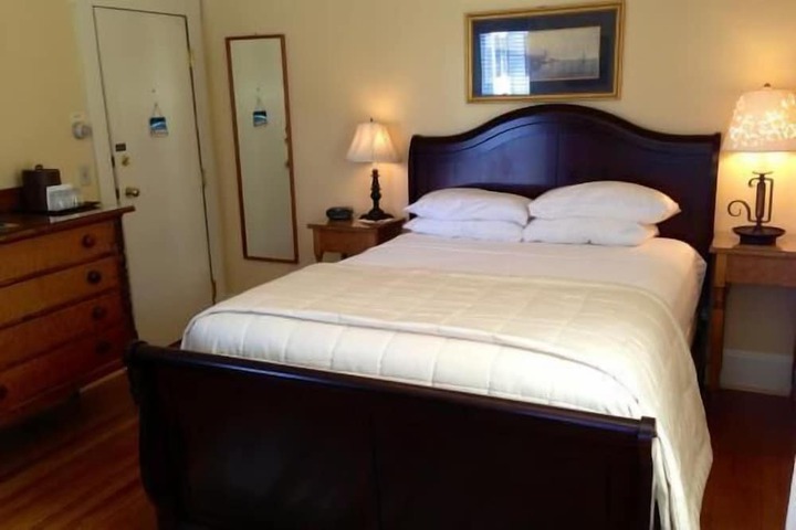 Room 19 of 43