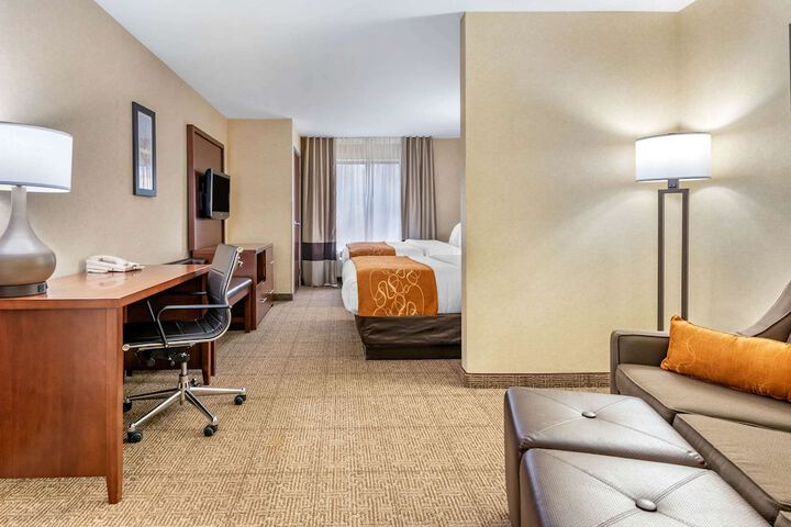 Room 43 of 69
