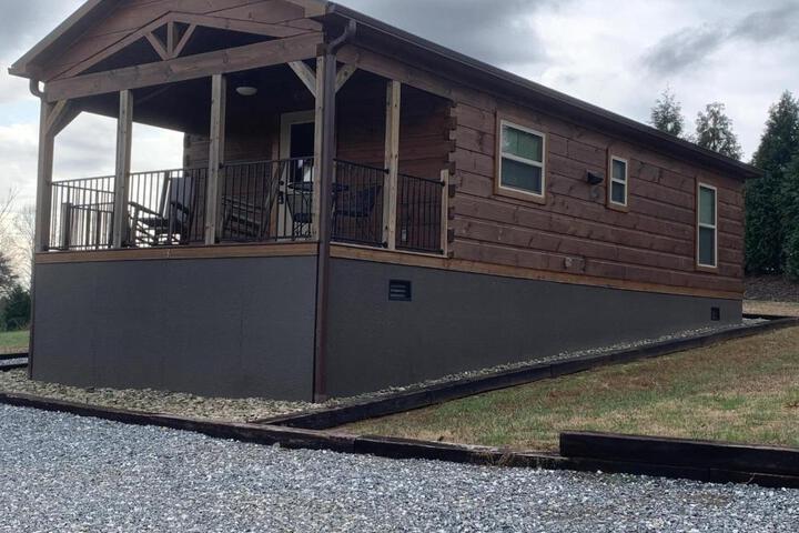 Moore Road Cabin 1 Pet Friendly