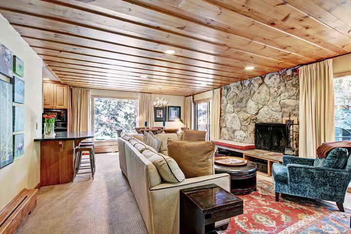 The Lodge at Vail a RockResort by Vail Resorts