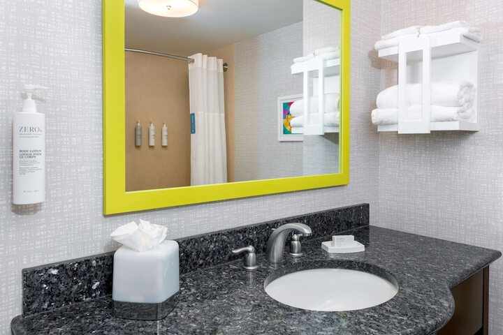 Hampton Inn & Suites Hartford / Farmington