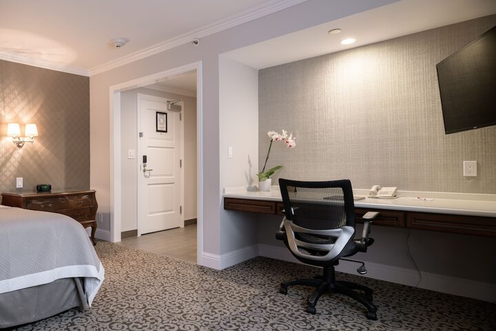 Room 13 of 29