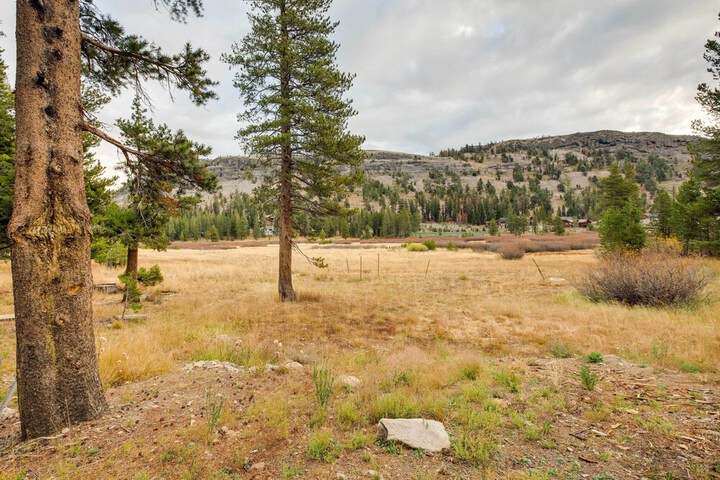 Mountain Condo w / Fireplace in Kirkwood Ski Resort