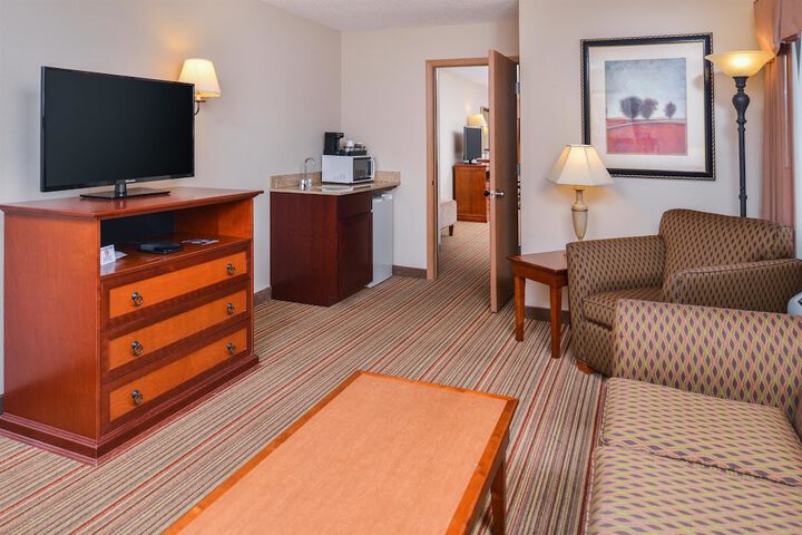 Best Western Plus Rama Inn