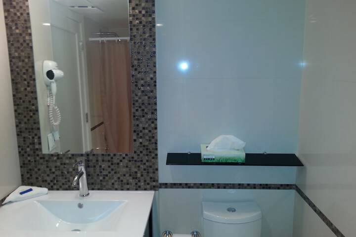 Room 12 of 42