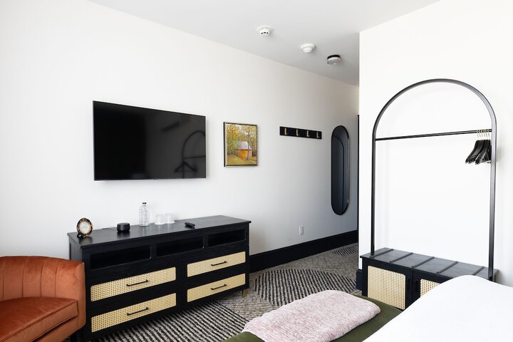 Room 63 of 76