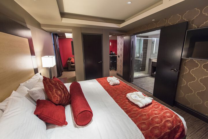 Room 28 of 44