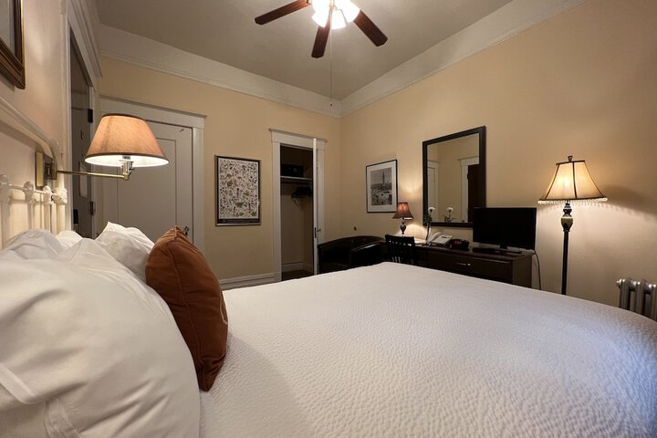 Room 20 of 41