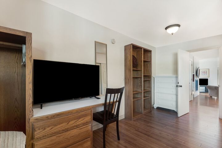 Room 297 of 399