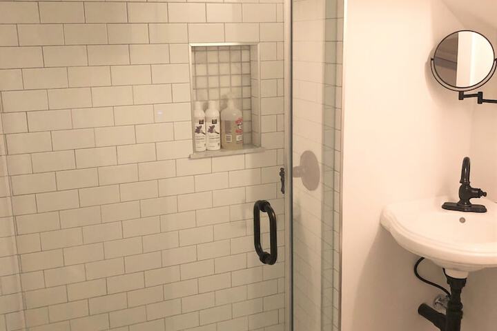 Room 14 of 48