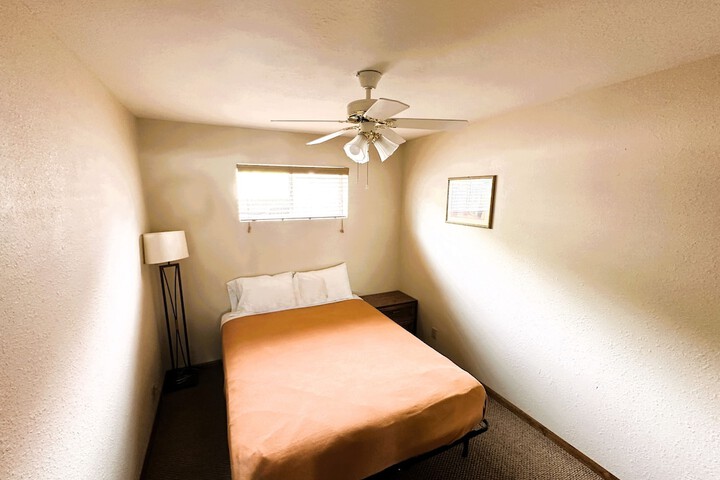 Room 108 of 299