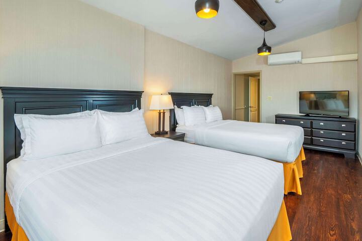 Room 82 of 151