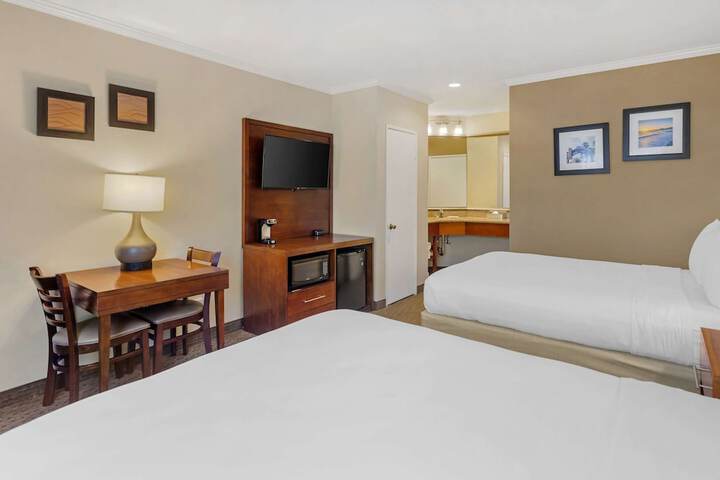Room 21 of 136